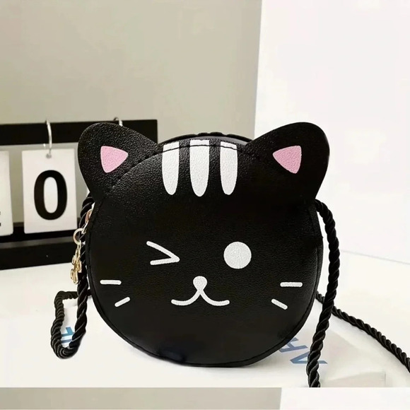 HP! 🎉 1 LEFT! Mini Black Cat Purse - Picture 3 of 4